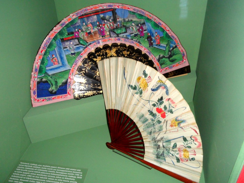 Fans - Chinese collection - Museum of Cultures (Helsinki) - DSC04842
