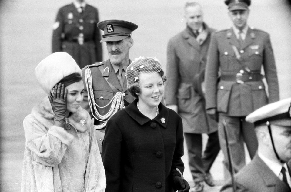 Farah Diba en prinses Beatrix, Bestanddeelnr 913-8396