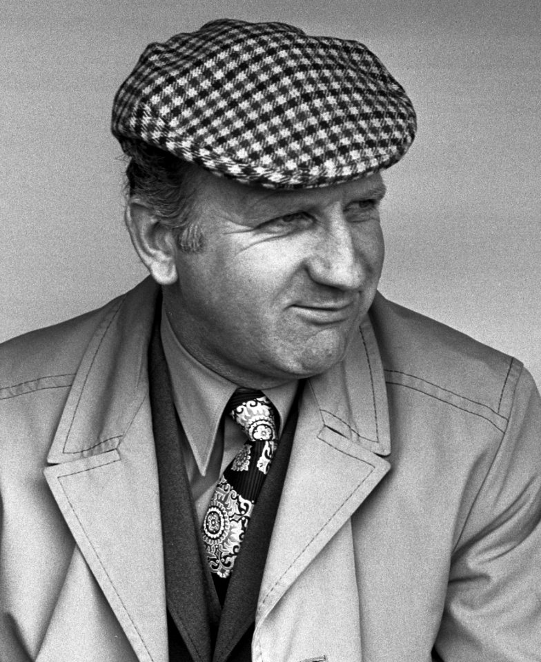 FC Twente-trainer Kees Rijvers, Bestanddeelnr 925-5978 (cropped)