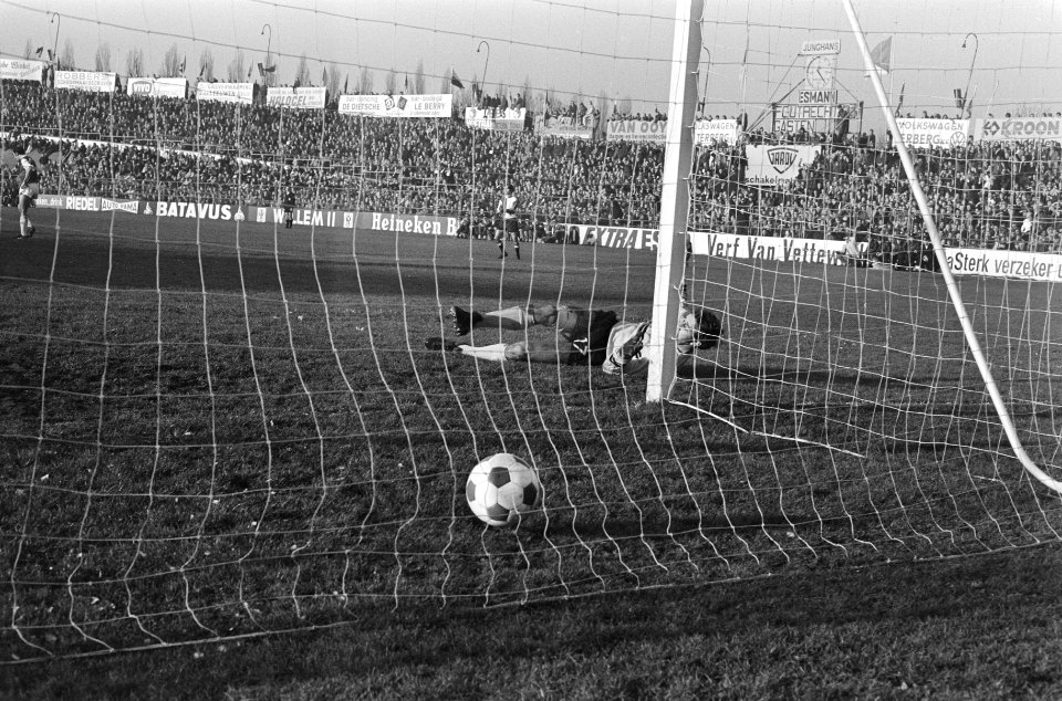 FC Utrecht tegen Feijenoord 1-2, Bestanddeelnr 924-1592