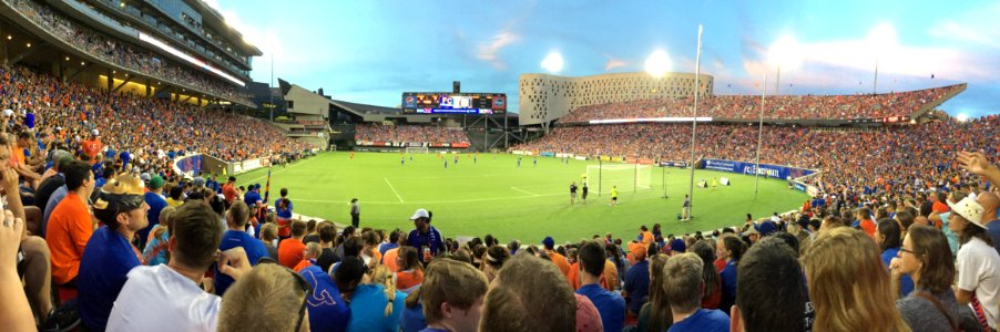 Fc-cincinnati-vs-chicago-fire nippert-stadium 06-28-2017