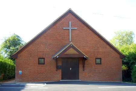Farnham Pentecostal Full Gospel Church, Red Lion Lane, Farnham (May 2015) (2)