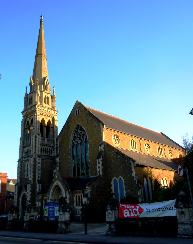 Farnham United Reformed Church, South Street, Farnham (May 2015)