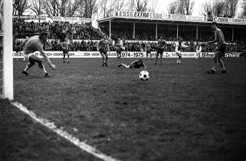 FC Den Haag tegen Ajax 1-0, spelmomenten, Bestanddeelnr 927-6590