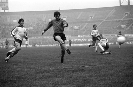 FC Amsterdam tegen Volendam 0-1, Billy Bond scoort enige doelpunt, Bestanddeelnr 929-5140