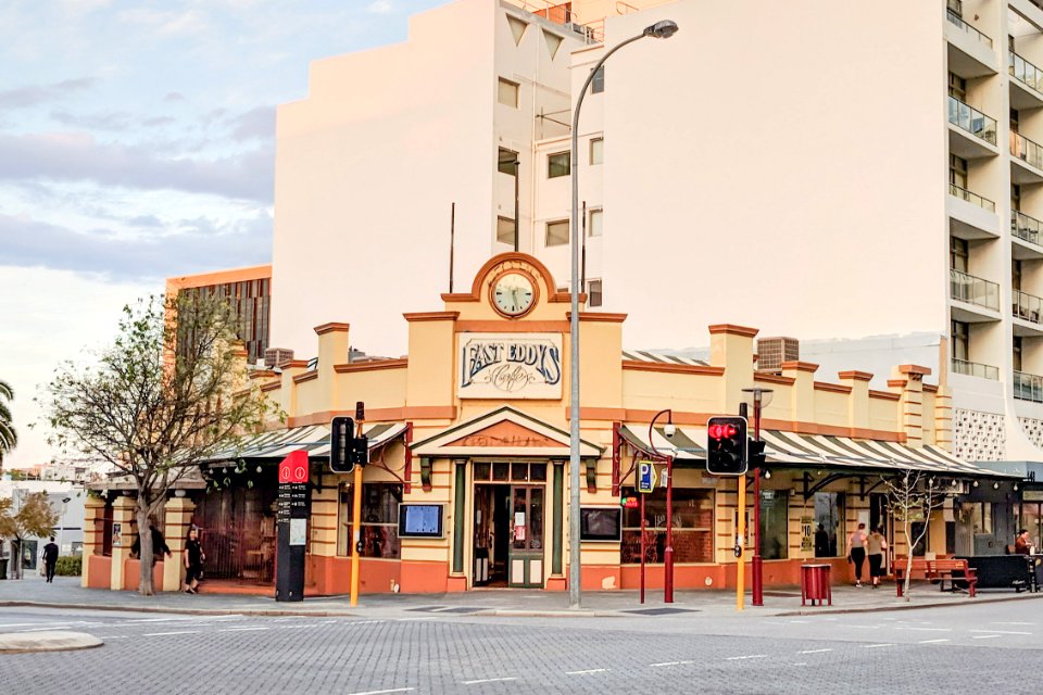 Fast Eddys, Perth, October 2018