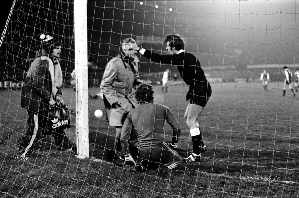 FC Amsterdam tegen FC Koln 2-3 ( UEFA Cup ) spelmomenten, Bestanddeelnr 927-8153