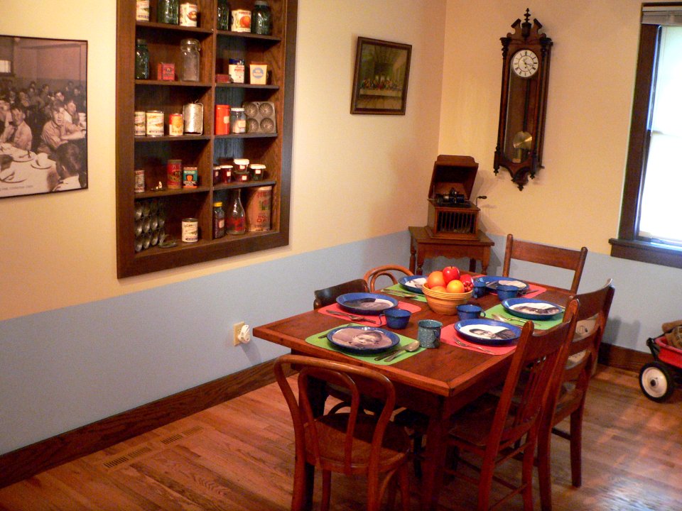 Father Flanagan house (Omaha) downstairs room 1