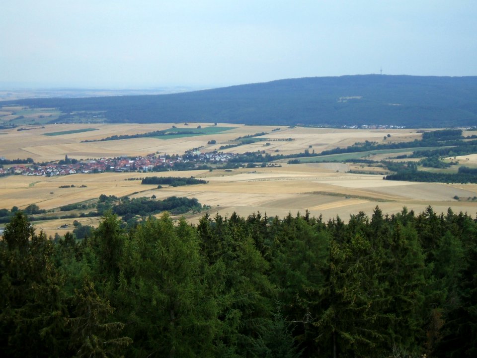 Fauerbach zwischen Münster, rechts, und Fauerbach, links