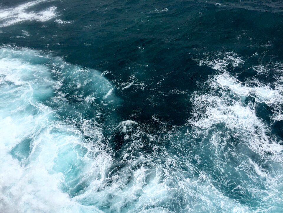 Splash splasing currents
