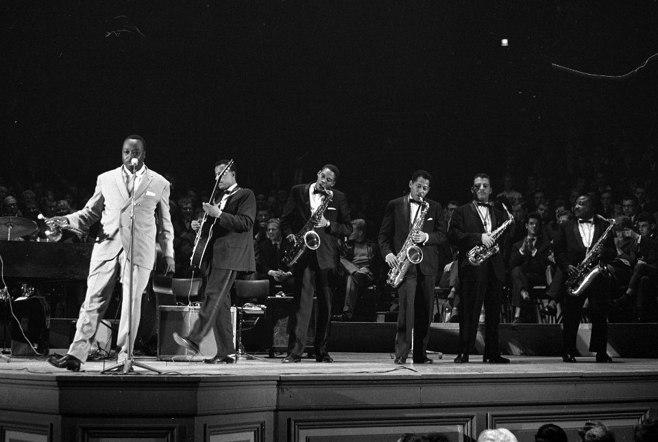 Fats Domino in Amsterdam, Fats tijdens zijn optreden in het Concertgebouw, Bestanddeelnr 914-4776