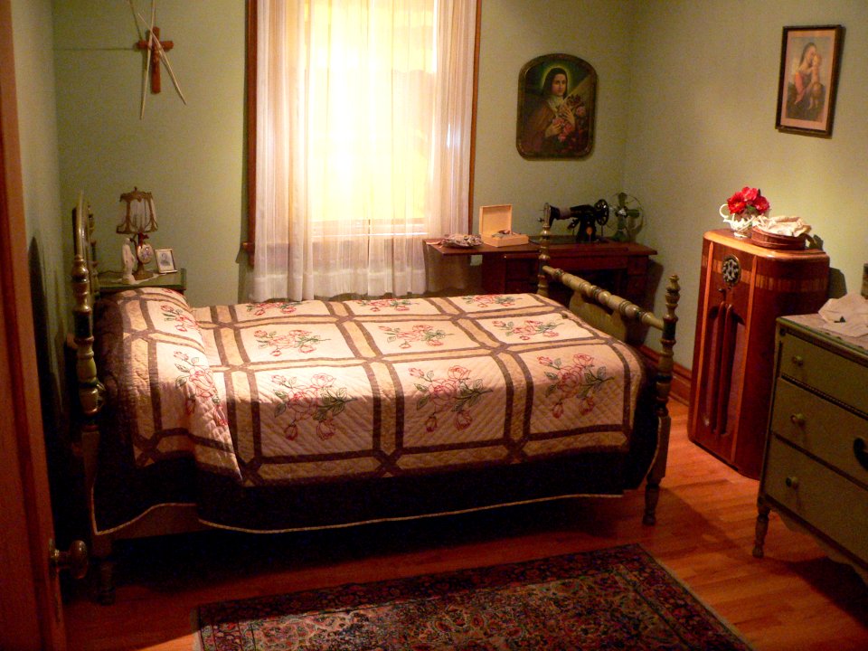 Father Flanagan house (Omaha) Nellie F bedroom 1