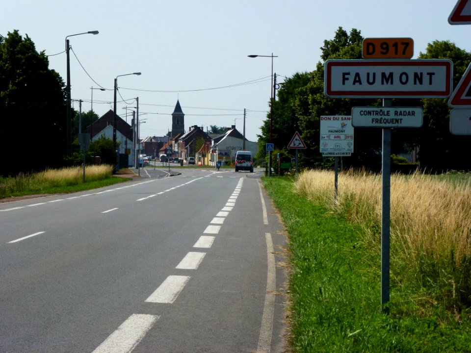 Faumont (Nord, Fr) city limit sign