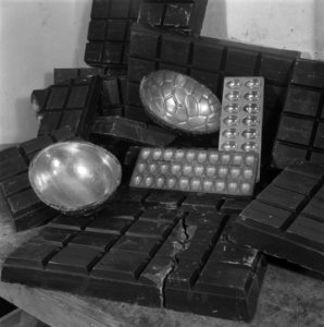 Fabricage van paaseieren, Bestanddeelnr 902-0735