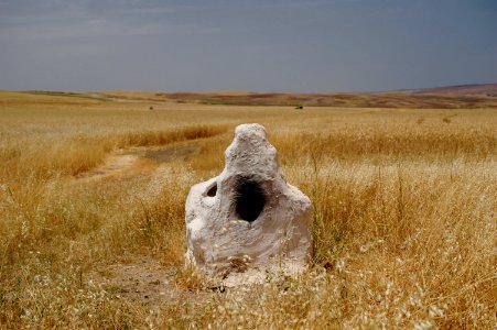 Ezidi cemetery near Jerwan archaeological site, part of Neo-Assyrian king Sennacherib's canal system 01