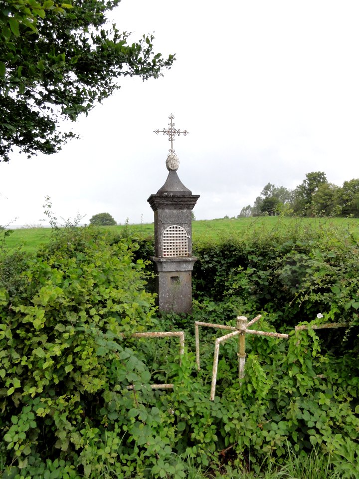 Féron, chapelle St.Silvestre et St.Antoine de Padoue