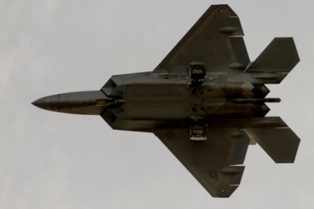 F-22 Final Approach 4