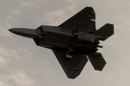 F-22 Final Approach 9