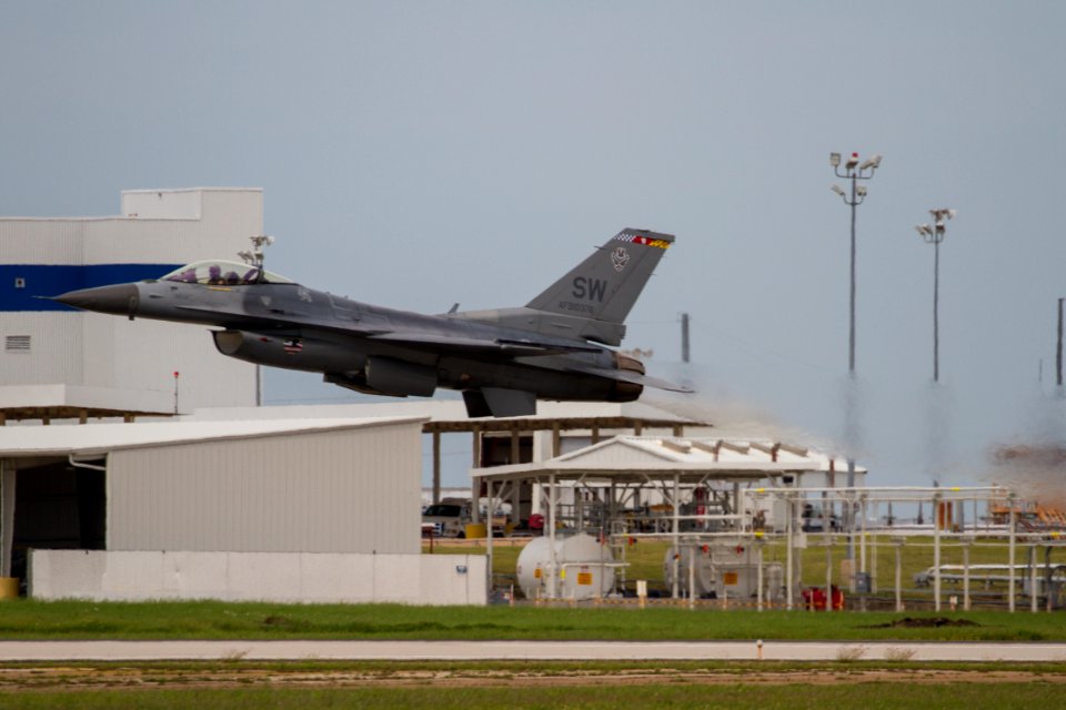 F-16 Demo NAS Ft Worth Air Show 2016-3