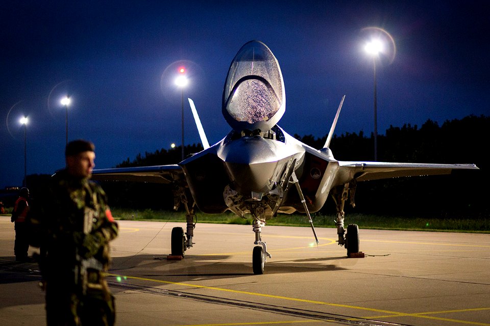 F-35 Leeuwarden 2016-1