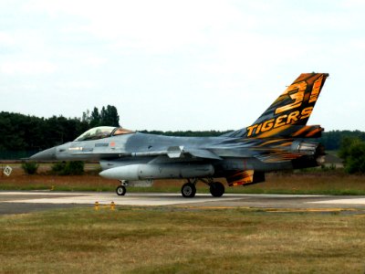 F16 RBAF FA-94 at Kleine Brogel Airforce base pic1