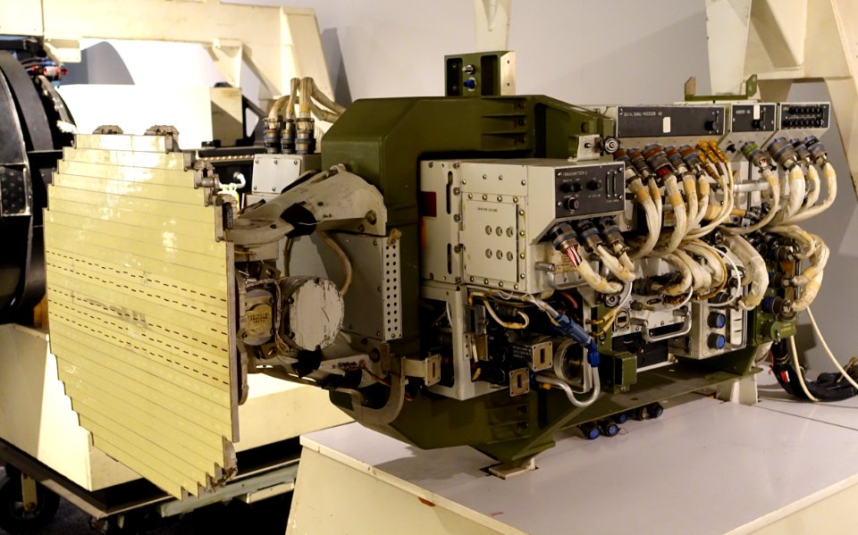F-16 Flight Test Radar, later designated AN-APG-66, Westinghouse, 1974 - National Electronics Museum - DSC00411