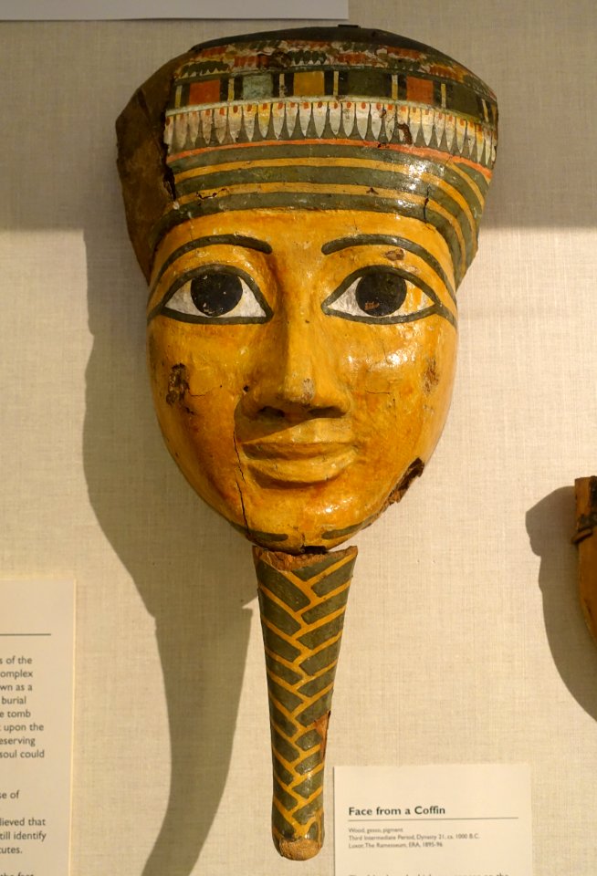 Face from a coffin, Luxor, the Ramesseum, ERA, 1895-96, Third Intermediate Period, Dynasty 21, c. 1000 BC, wood, gesso, pigment - Oriental Institute Museum, University of Chicago - DSC07800