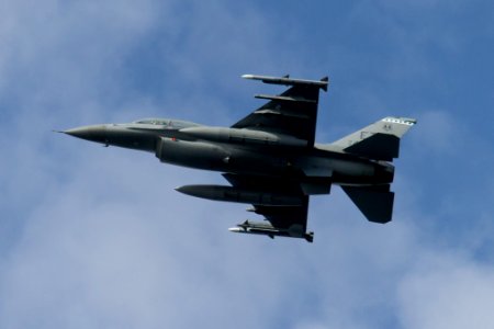 F-16 On Approach Tyndall AFB 03