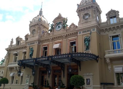 Facciata frontale del casino di Monte Carlo