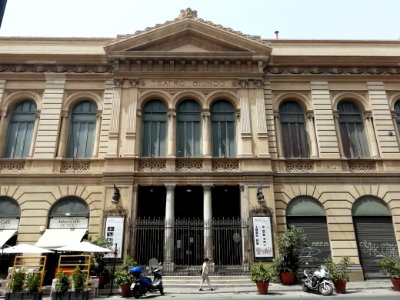 Facciata del Teatro Biondo