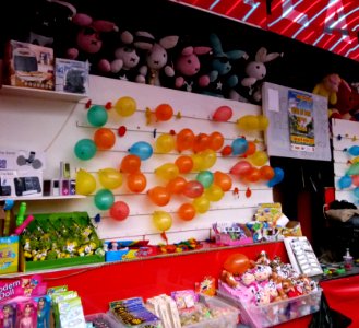 Fête foraine - Le tir aux ballons
