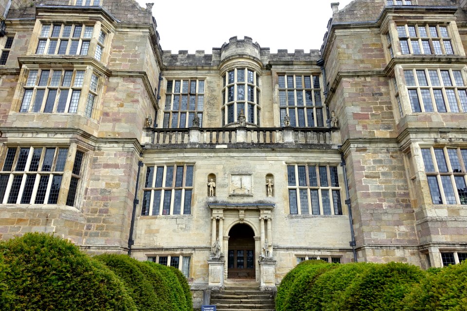 Facade - Fountains Hall - North Yorkshire, England - DSC00513
