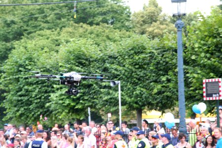 Fête nationale belge à Bruxelles le 21 juillet 2016 - Drone de la police belge - Drone of the belgian police 02