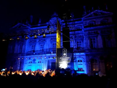 Fête de la musique 2018 à Lyon - Place des Terreaux - Orchestre National de Lyon - Bleu