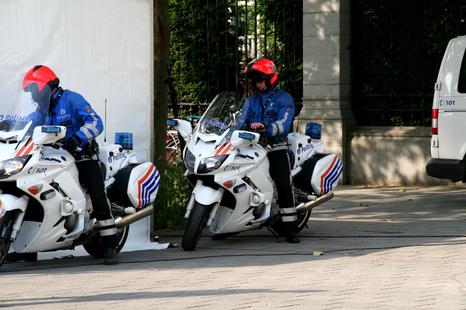 Fête nationale belge à Bruxelles le 21 juillet 2016 - Moto de la police belge lors du défilé national 09