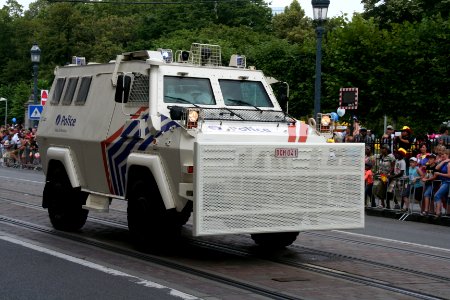 Fête nationale belge à Bruxelles le 21 juillet 2016 - Véhicule de la police belge 11 photo