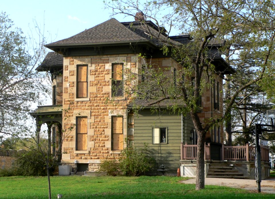 F. H. Hart house (Beloit, KS) from S 1