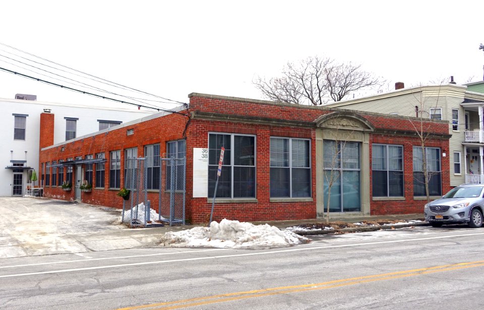 F.H. Newton Co., 36-38 Cameron Avenue - Cambridge, Massachusetts - DSC09632