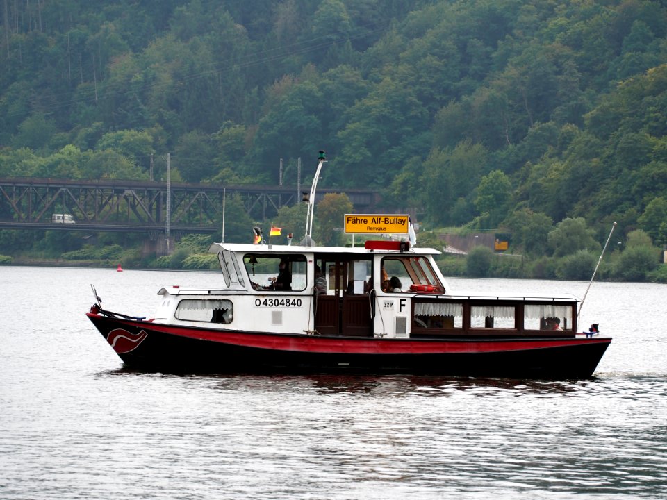 Fähre Alf-Bullay, ENI 04304840 at the Moselle river, photo 1