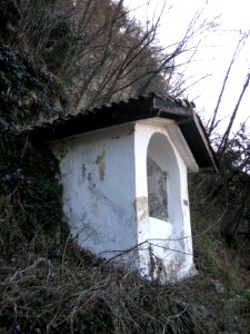 Fünfte Kreuzwegstation auf dem Weg zur Kalvarienbergkapelle in Salurn 3