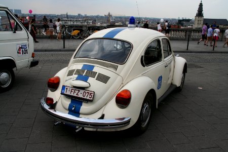Fête nationale belge à Bruxelles le 21 juillet 2016 09 - Véhicule de l'ancienne polcie communale belge
