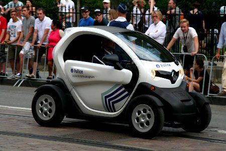 Fête nationale belge à Bruxelles le 21 juillet 2016 - Véhicule de la police belge 18