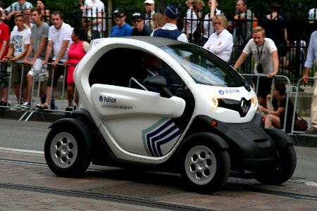 Fête nationale belge à Bruxelles le 21 juillet 2016 - Véhicule de la police belge 18 photo