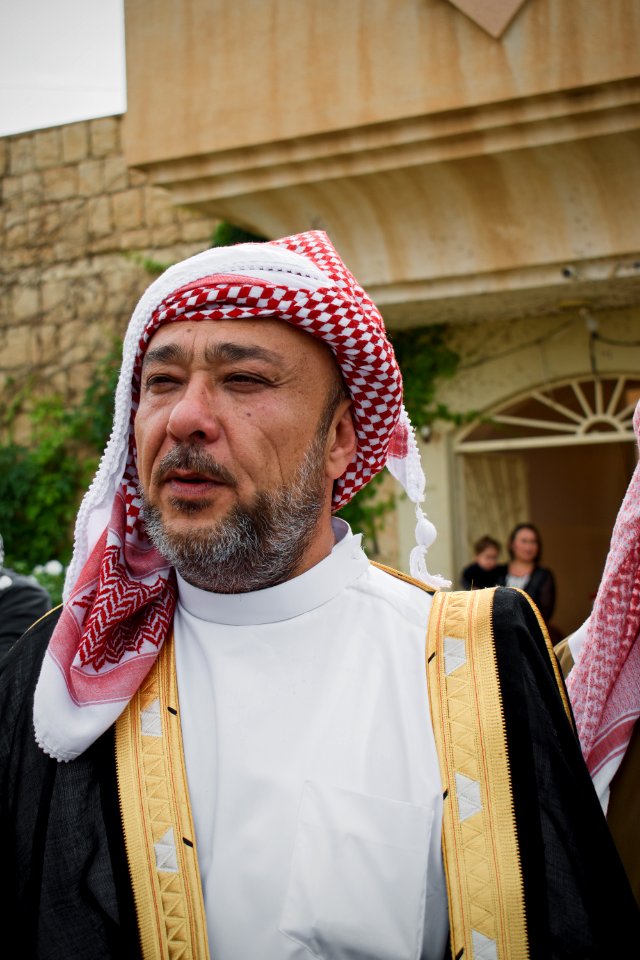 Ezidi Prince Azahr Muawiya Al-Yezidi at the Shrine of Mohamed Rashan 08
