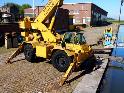 F IIi Locatelli Grill 168 crane, Port of Antwerp, pic1