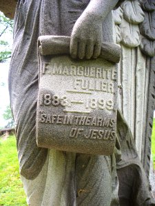 F. Marguerite Fuller Monument, Allegheny Cemetery, 2015-05-16, 02
