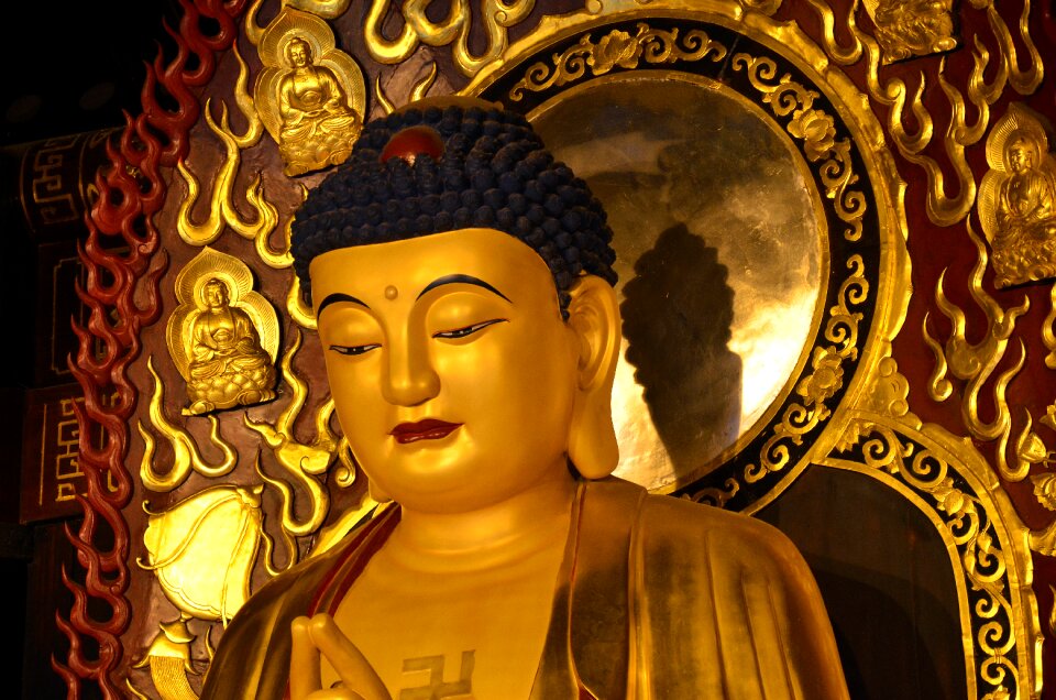Buddha statue buddhism