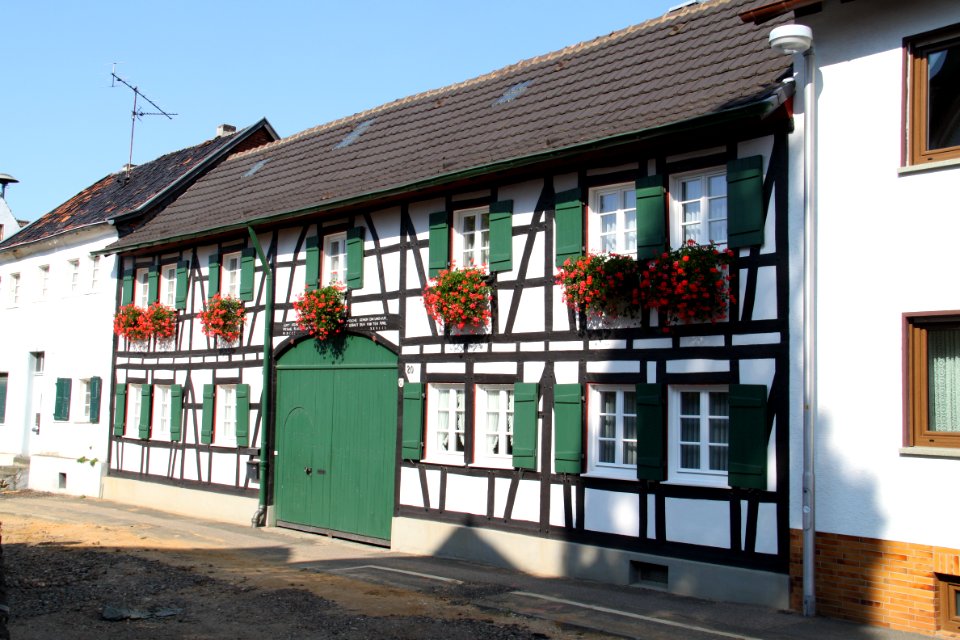 Fachwerkhaus, Meckenheim Lüftelberg, Petrusstraße 20-22