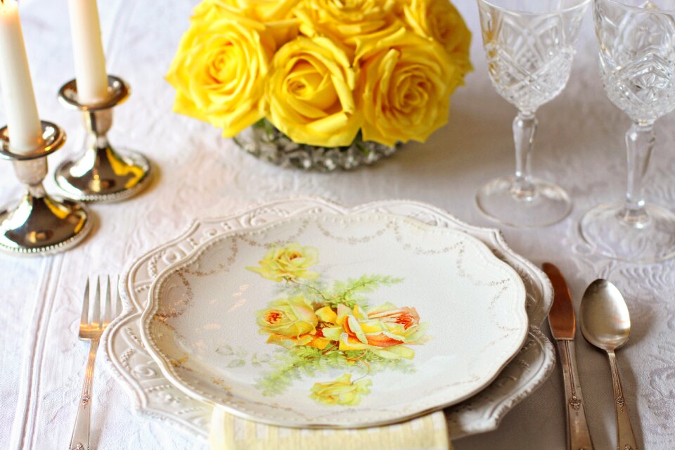 Vintage china roses yellow roses