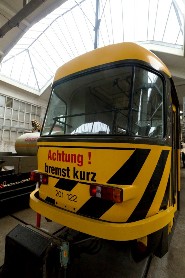 Fahrleitungs-Inspektion Wagen 201 122 im Betriebshof Waltherstraße (7)